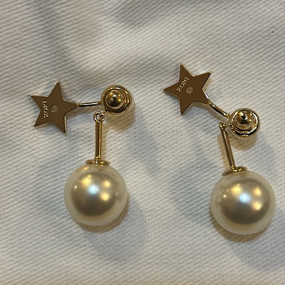 Dior My ABCDior Tribales Étoile Earring Gold-Finish Metal and White Resin Pearls - Picture 3 of 9